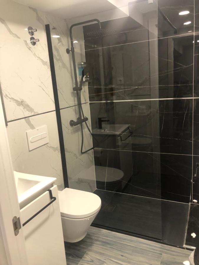 Casa Julian-Inn Мадрид Екстериор снимка