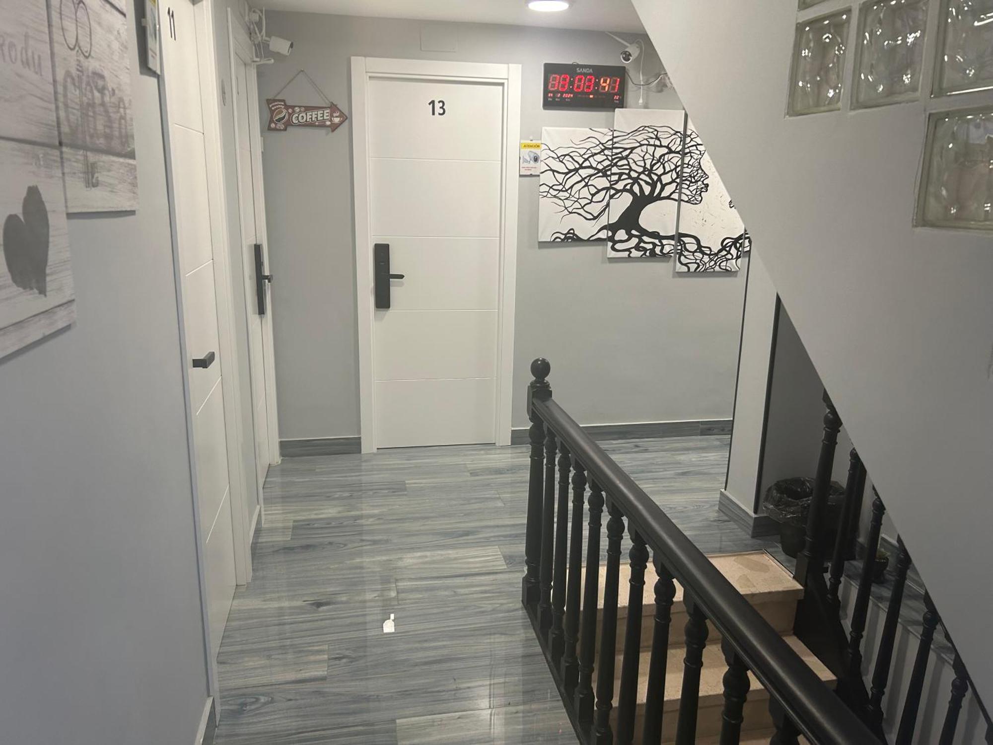 Casa Julian-Inn Мадрид Екстериор снимка